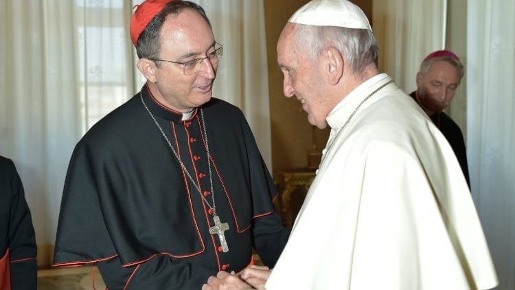 Cardeal Sérgio da Rocha com Papa Francisco. Créditos: CNBB