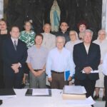 Participantes da Sessão de fundação da ABRHAGI (esquerda para a direita): Na frente: José Olavo Rodrigues, Paulo Mindello, Horácio Dídimo, Francisco Barbosa Filho, Mantovanni Collares. Atrás: Irmã Francileide Bezerril, Matusahila Santiago, Irmã Elisabeth Silveira, José Luis Lira, Dom José Bezerra Coutinho, Gizela Nunes da Costa e Norma Maia Soares. Créditos: Abrhagi