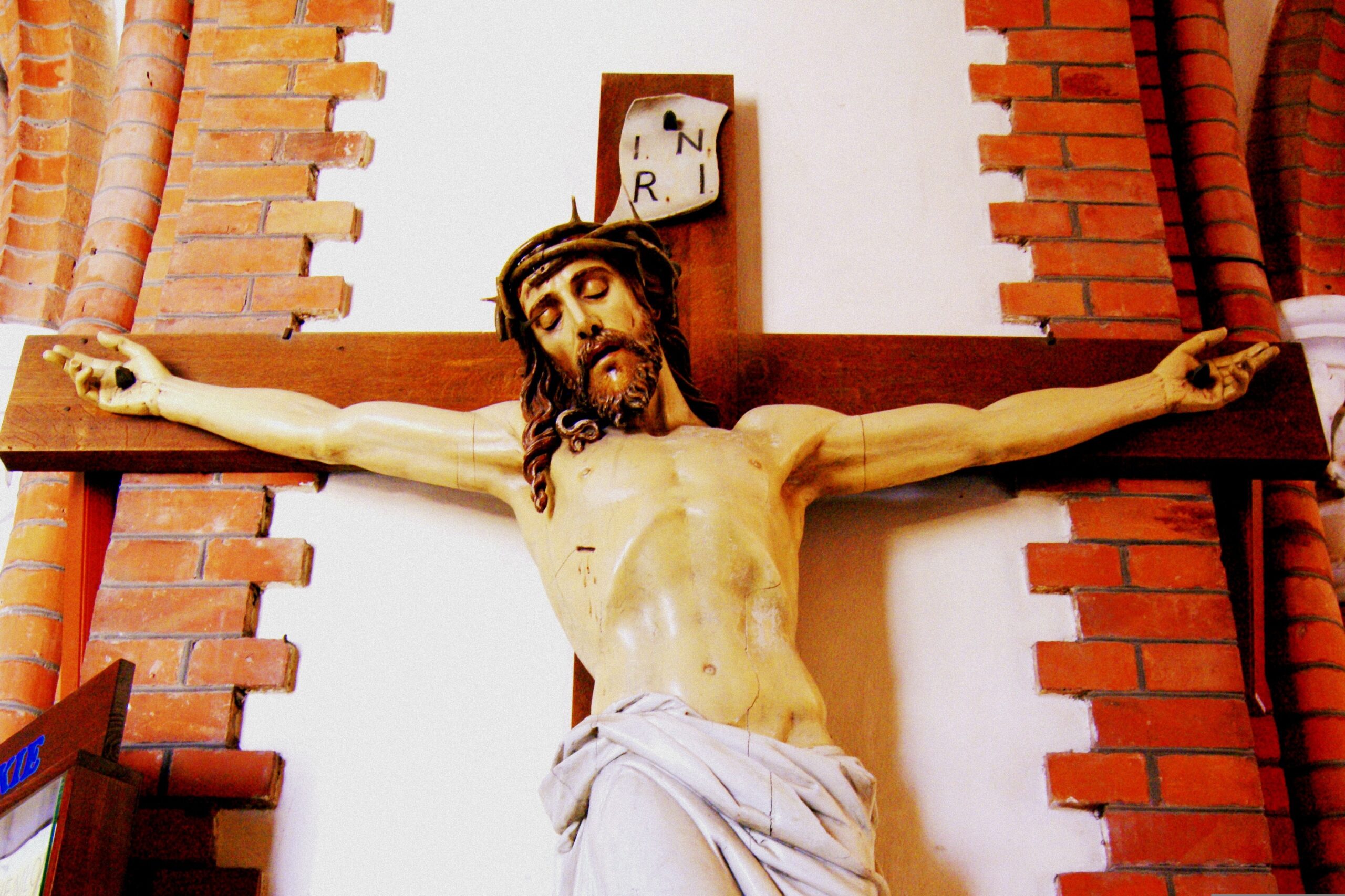 Imagem de Jesus Crucificado. Créditos: Pixabay